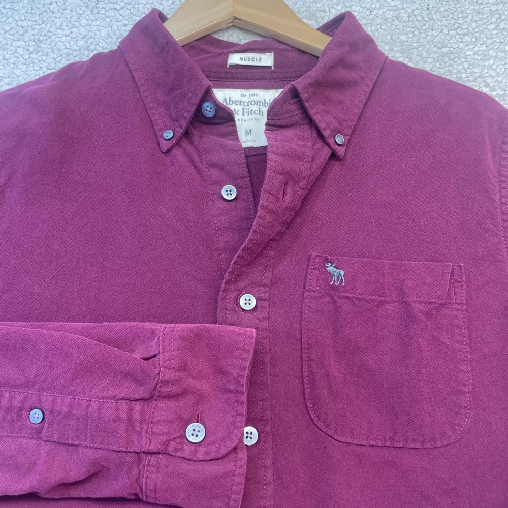 Abercrombie & Fitch Button Down Men M Maroon chamois Muscle Fit Long Sleeve